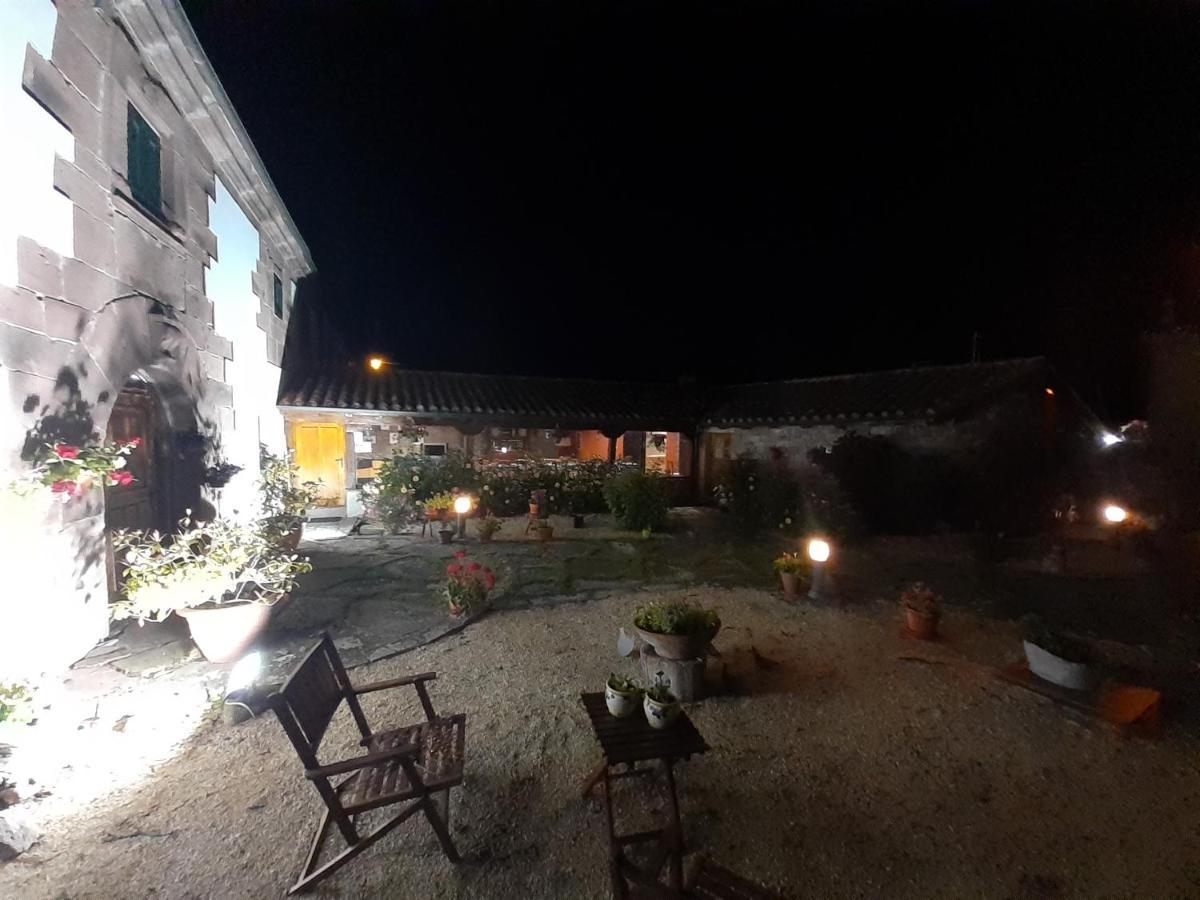 Villa La Casona De Barrio à Barrio  Extérieur photo
