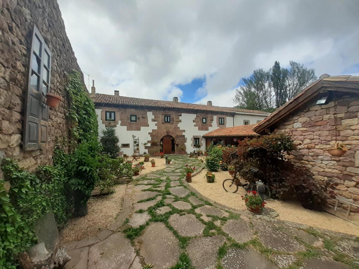 Villa La Casona De Barrio à Barrio  Extérieur photo